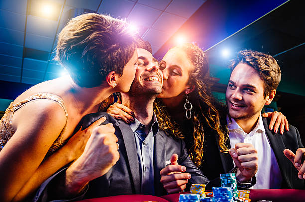 rajabandot resmi mobile app showing live dealer tables and slot games
